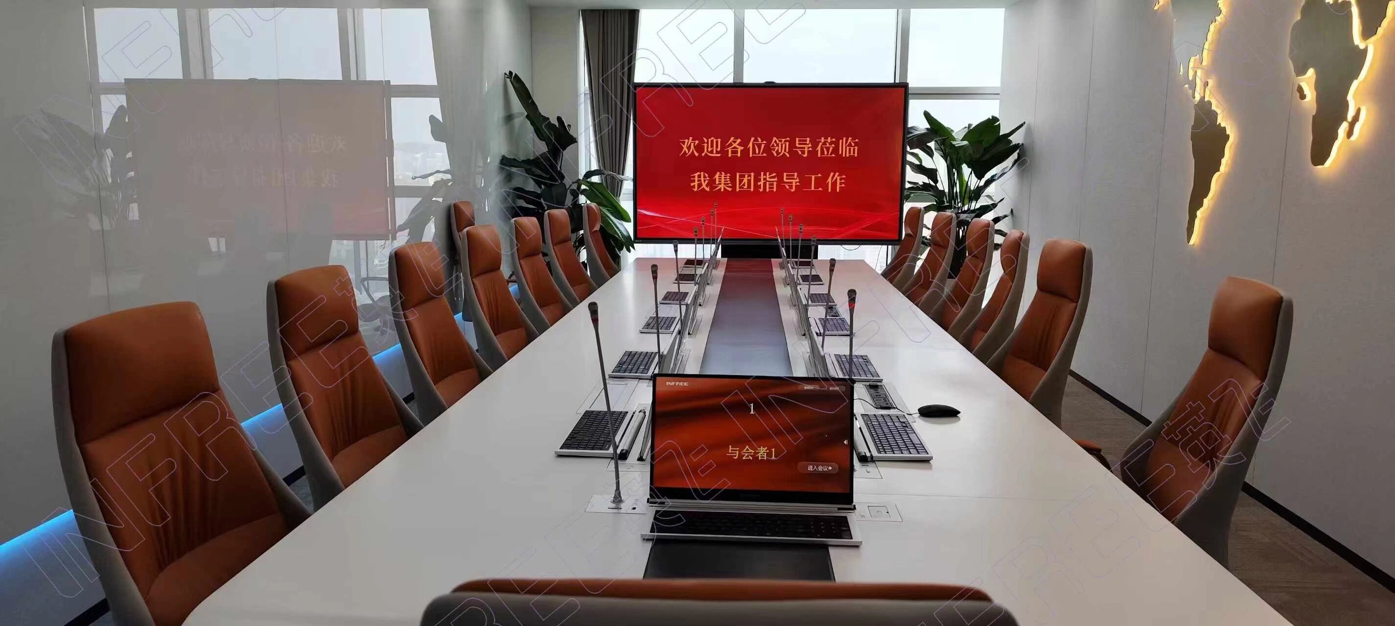 山東某單位鍵鼠升降一體機(jī)項(xiàng)目交付使用